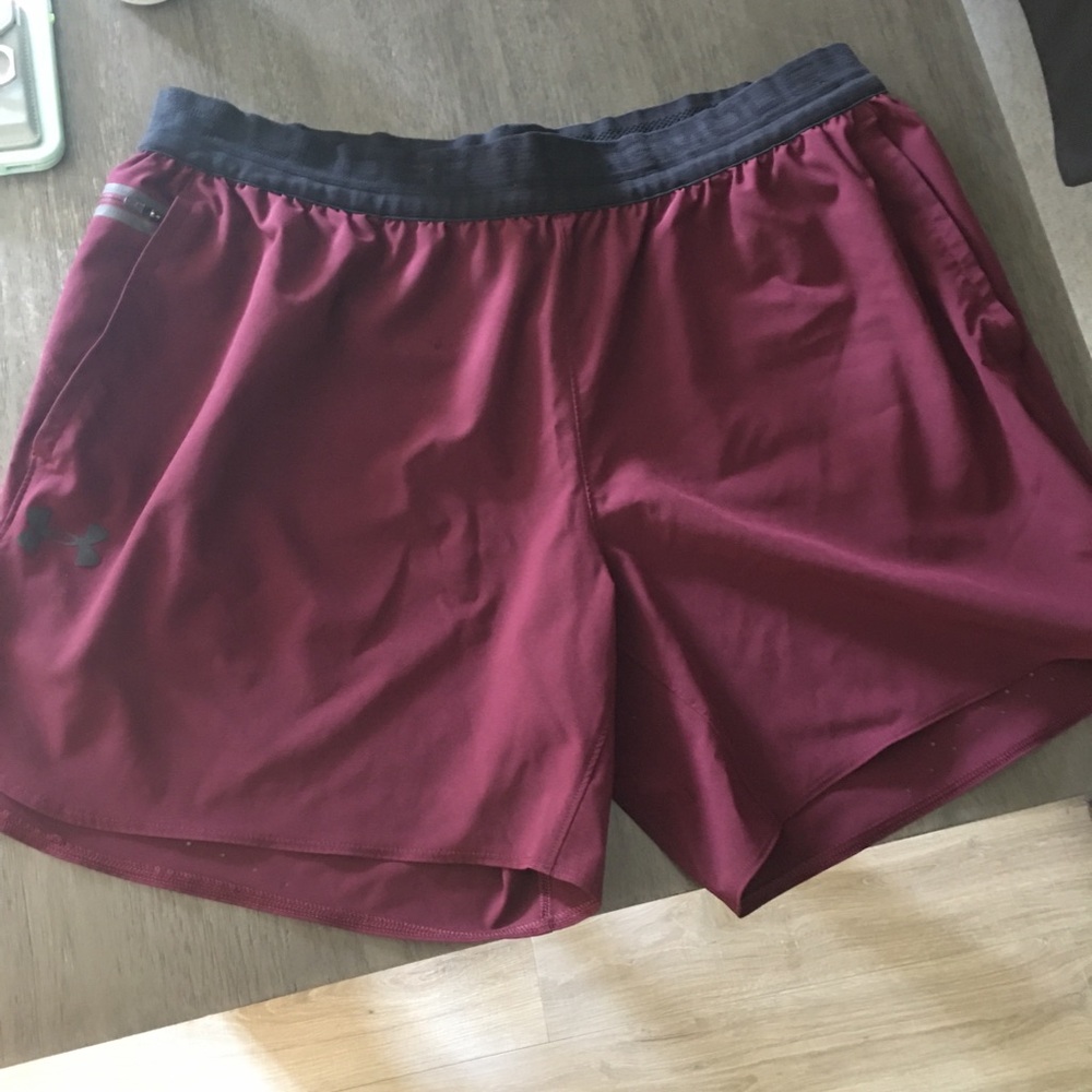 Under Armour Men’s Running Maroon Performance Shorts 5in Inseam Size-2XL